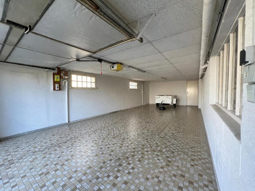 Maison à vendre, 205m², Saint-Quentin-sur-le-Homme