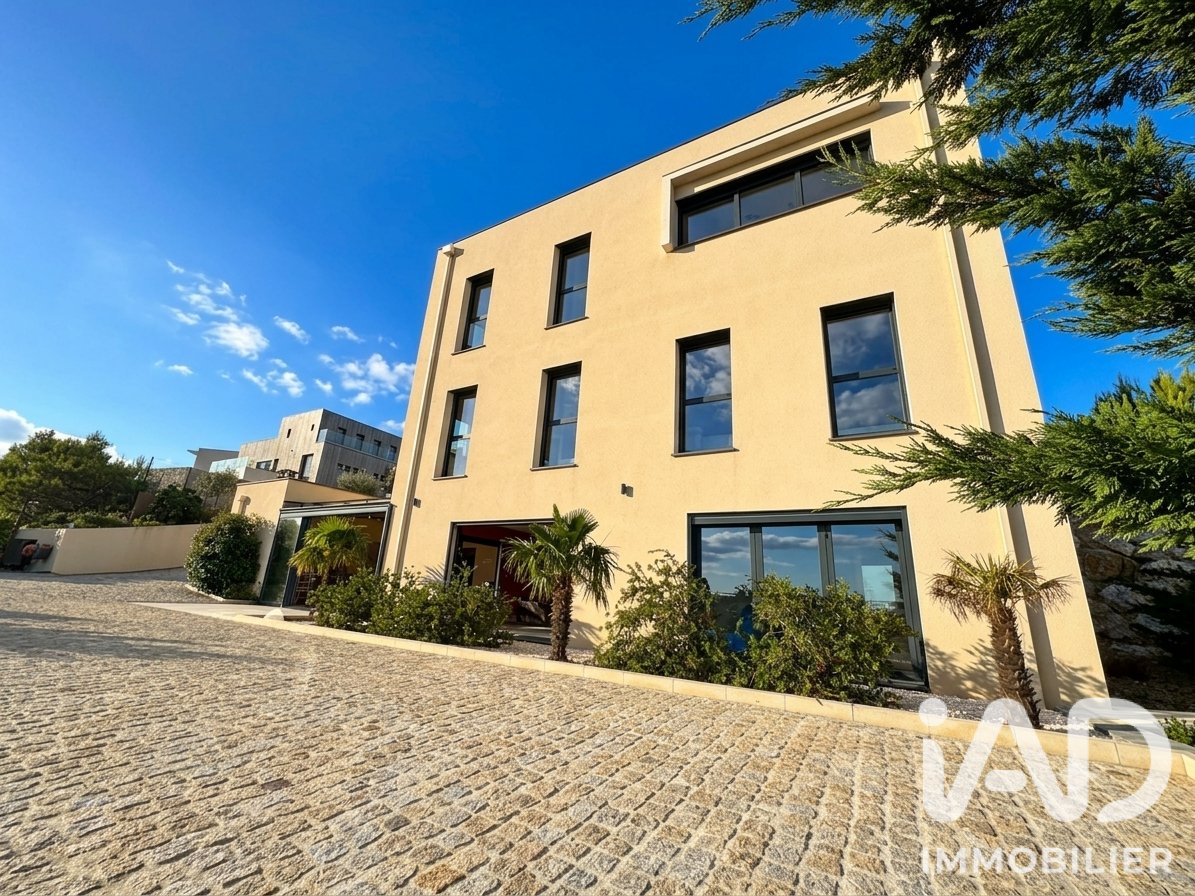 Maison à vendre, 298m², Treilles
