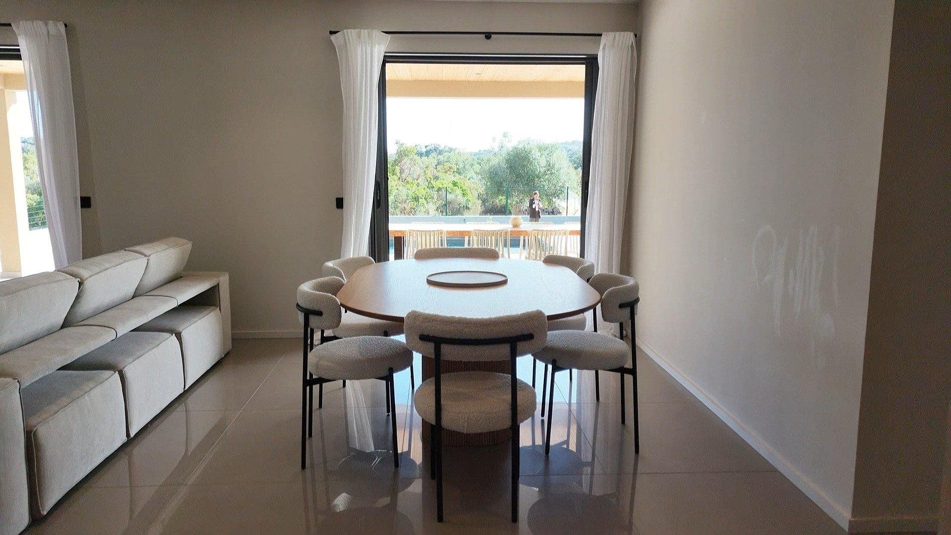 Maison à vendre, 150m², Sainte-Lucie de Porto-Vecchio