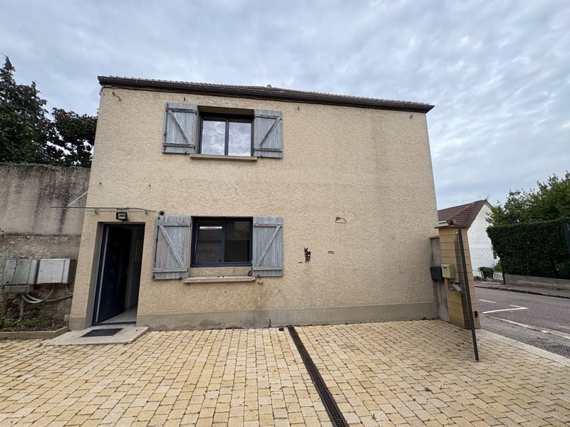 Maison à vendre, 160m², Bazemont