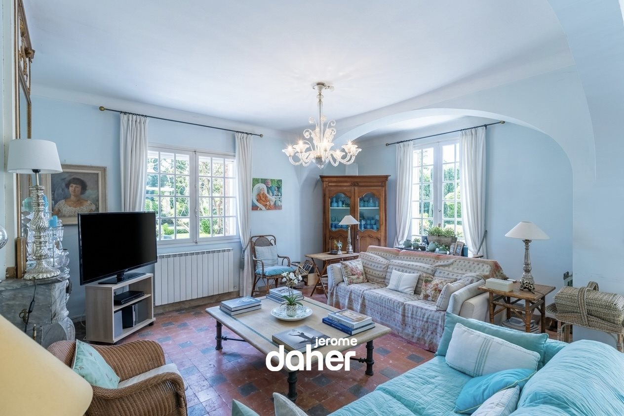 Maison à vendre, 648m², Orgon