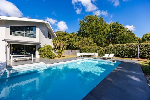 Maison 11 pièces 322 m² · à Vendays-Montalivet · 322 m² · 980 000 €