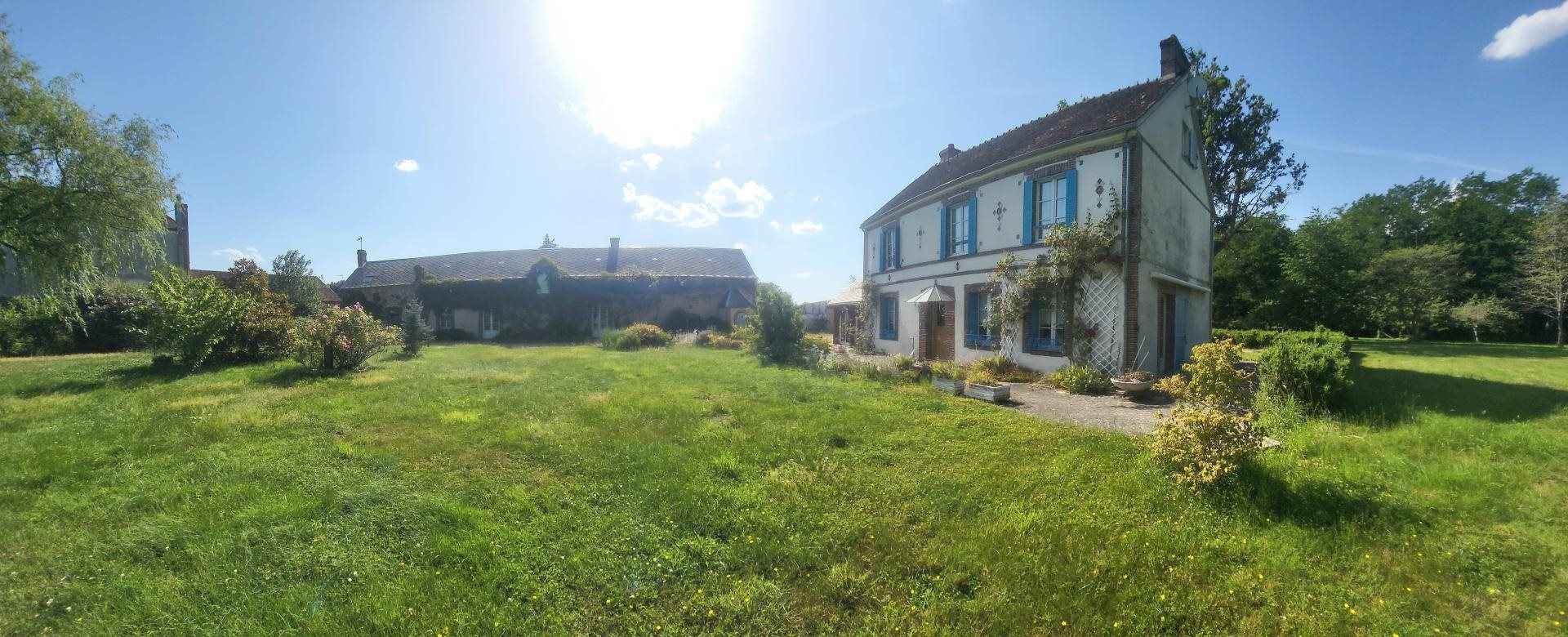 Maison à vendre, 252m², Belhomert-Guéhouville