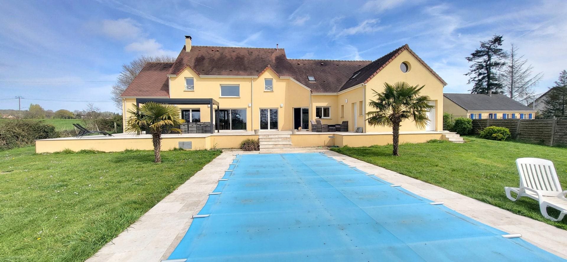 Maison à vendre, 325m², La Loupe