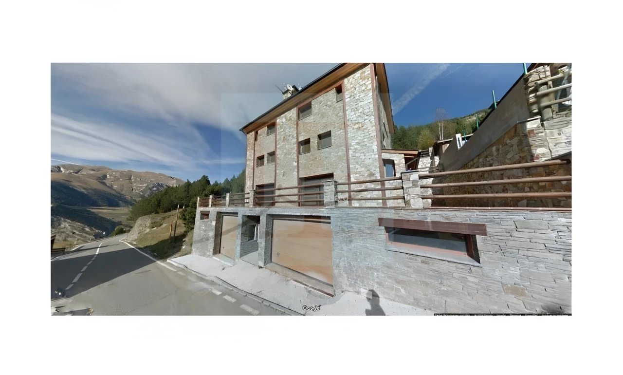 4-bedroom chalet for sale in El Forn, Canillo · 19 of 58