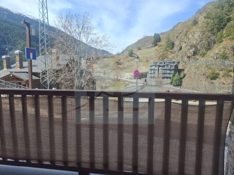 1-bedroom flat for sale in Canillo · 2 of 3