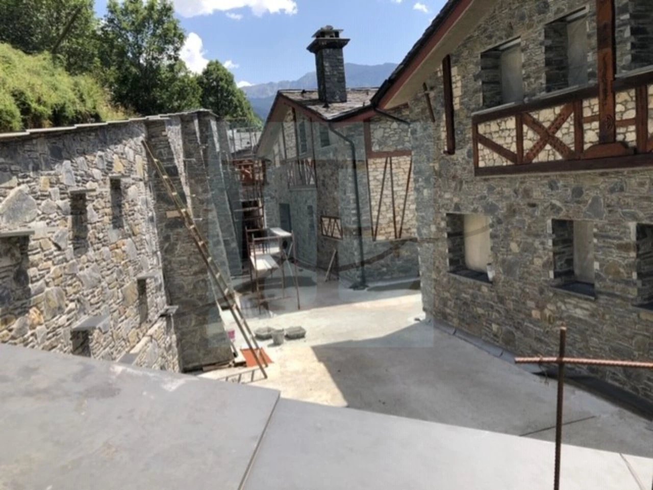 3-bedroom chalet for sale in Canillo · 2 of 3