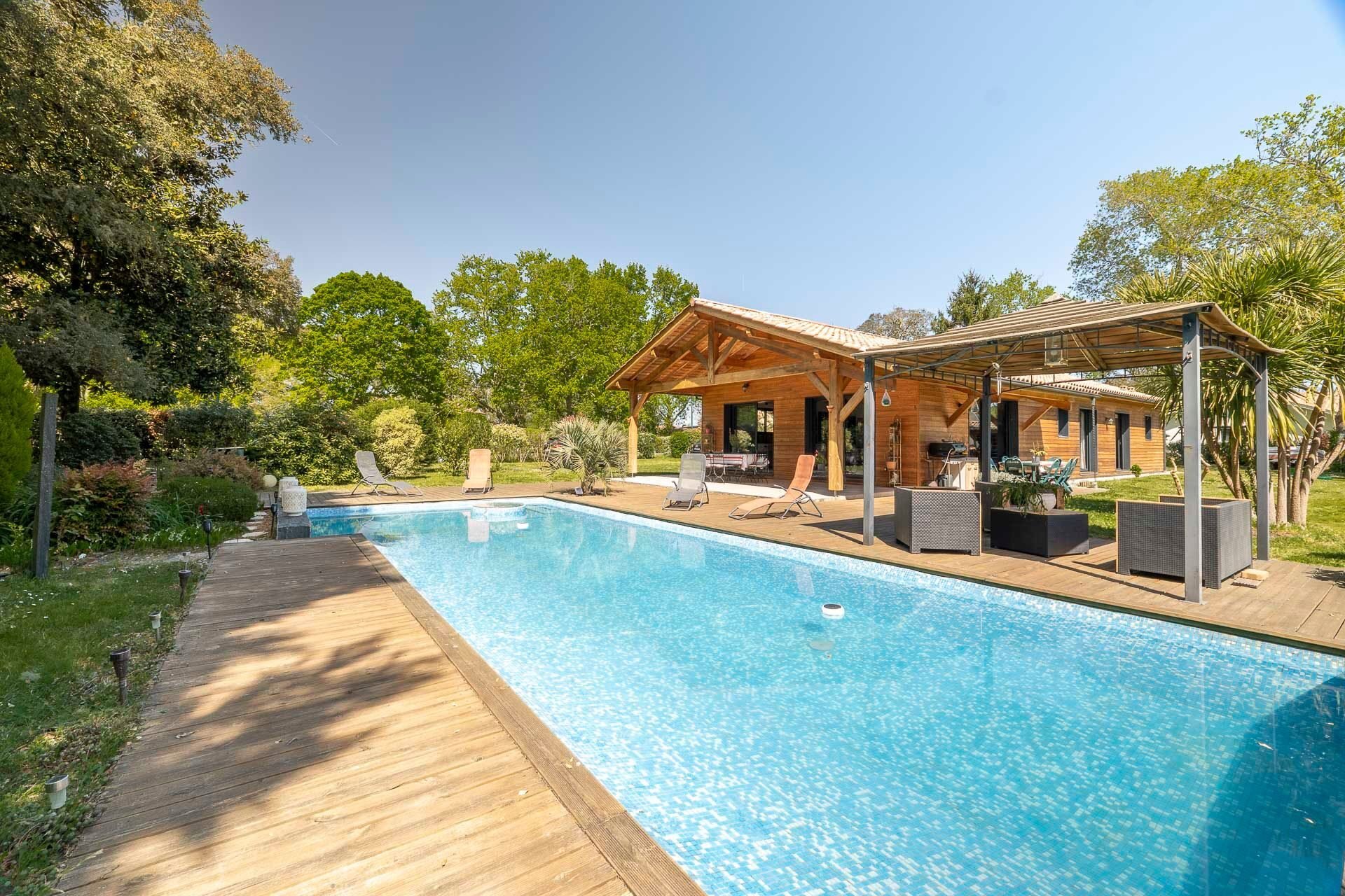 Maison à vendre, 113m², Saint-Michel-Escalus