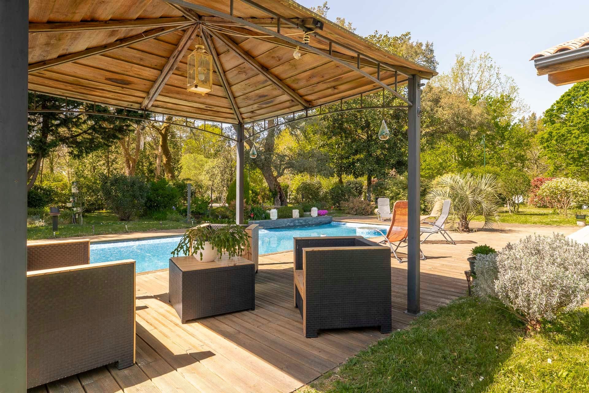 Maison à vendre, 113m², Saint-Michel-Escalus