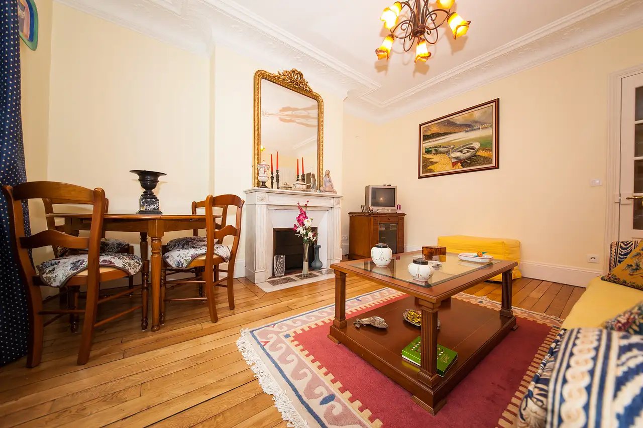 Maison à louer, 74m², Paris 10ème