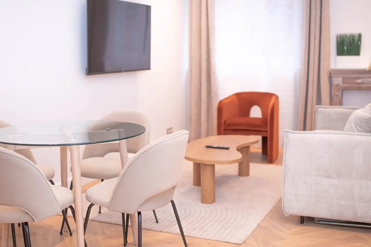 Maison à louer, 50m², Paris 8ème