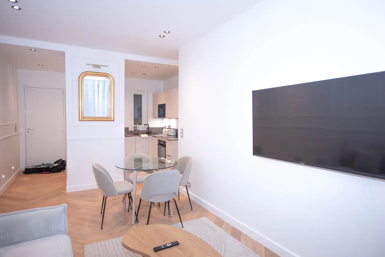 Maison à louer, 50m², Paris 8ème