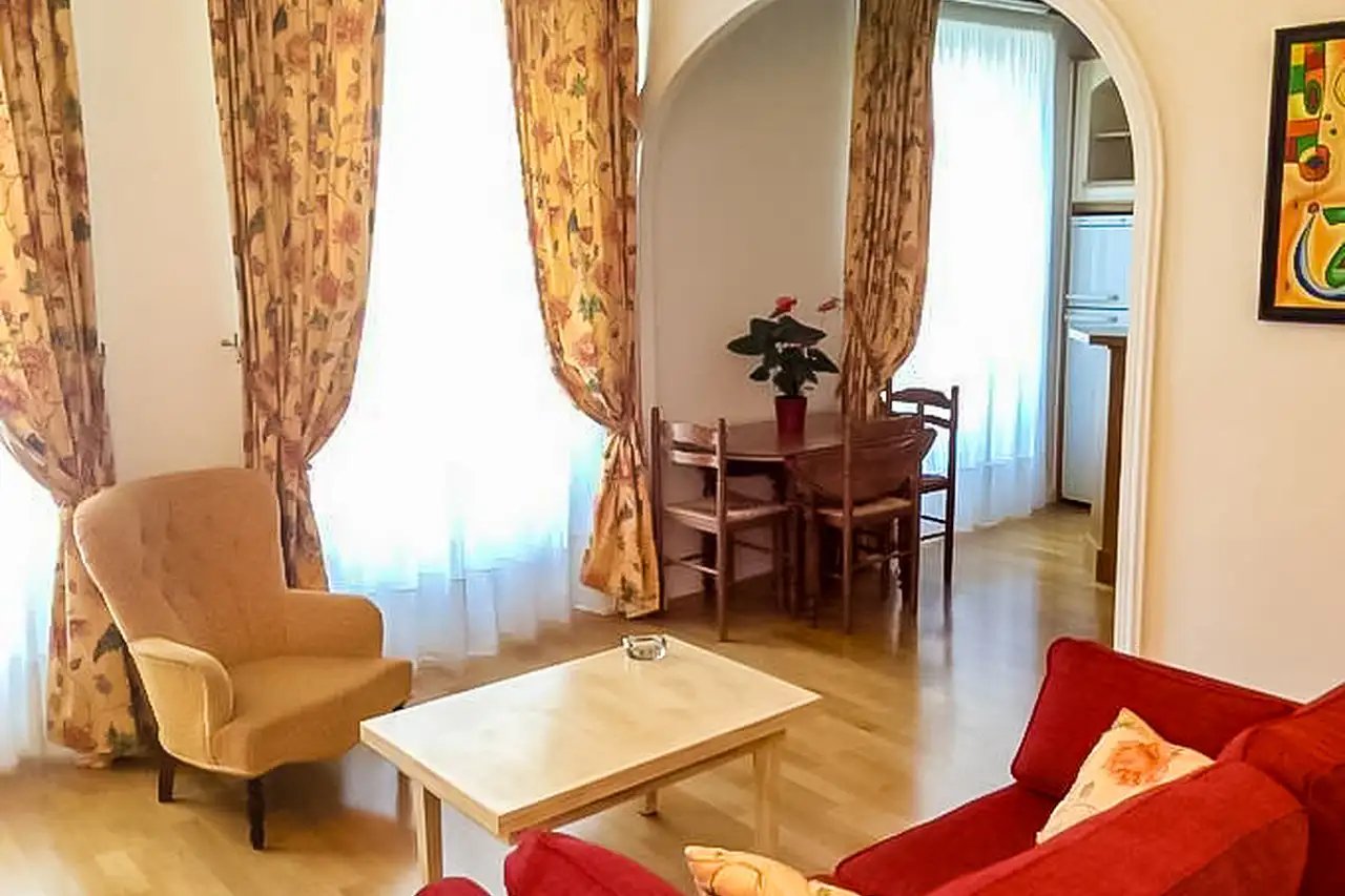 Maison à louer, 60m², Paris 8ème