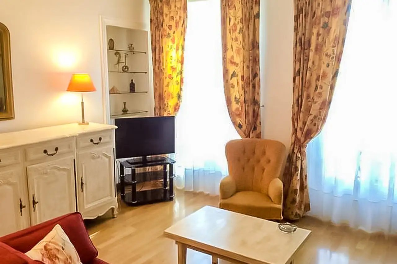 Maison à louer, 60m², Paris 8ème