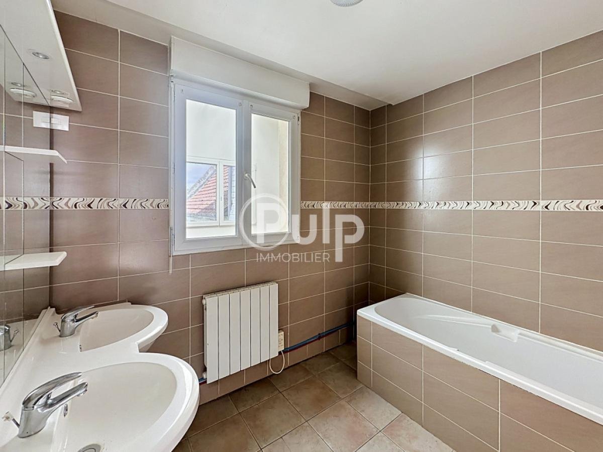 Maison à vendre, 1m², Hesdin