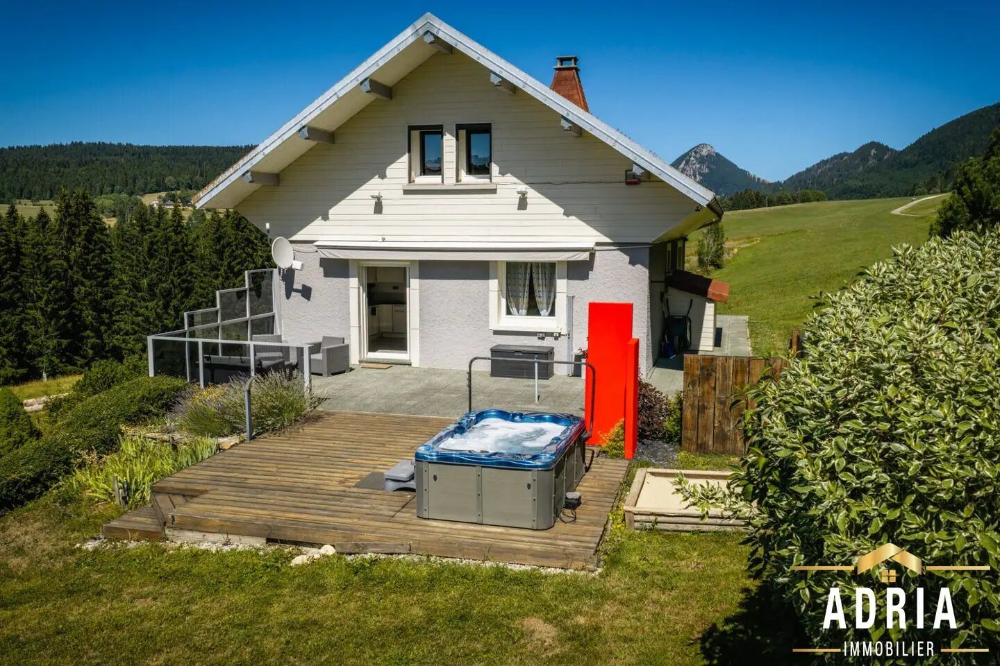 Maison à vendre, 147m², Jougne