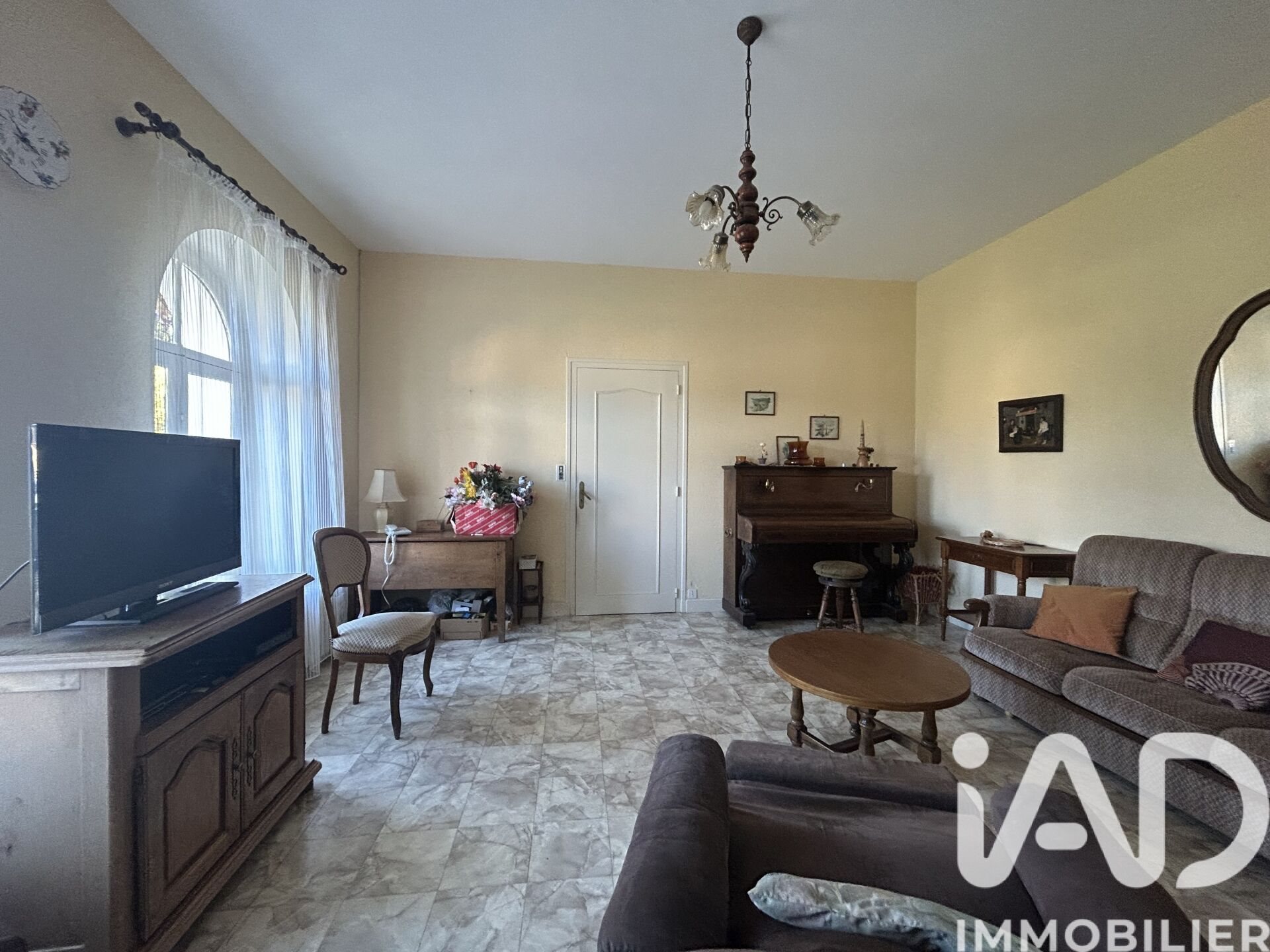 Maison à vendre, 185m², Bézenet