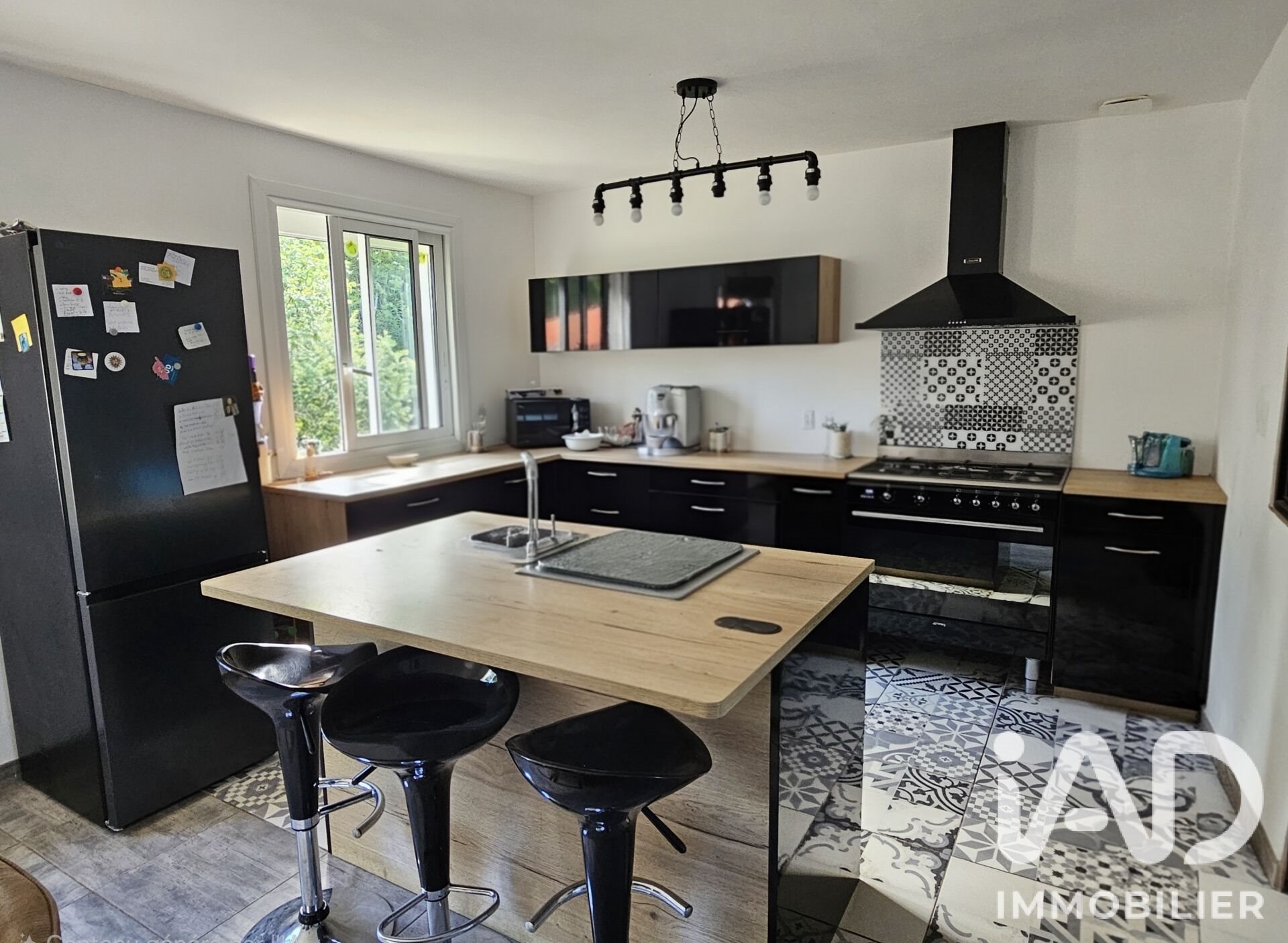 Maison à vendre, 169m², Saint-Georges-des-Coteaux