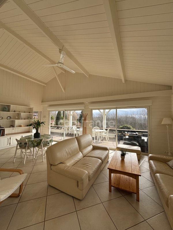 Maison à vendre, 310m², Saint-Marcet