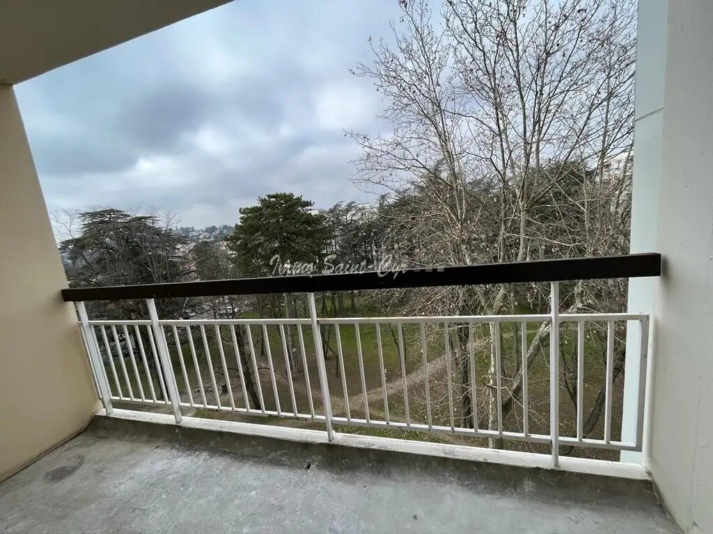 Appartement à louer, 62m², Saint-Genis-Laval