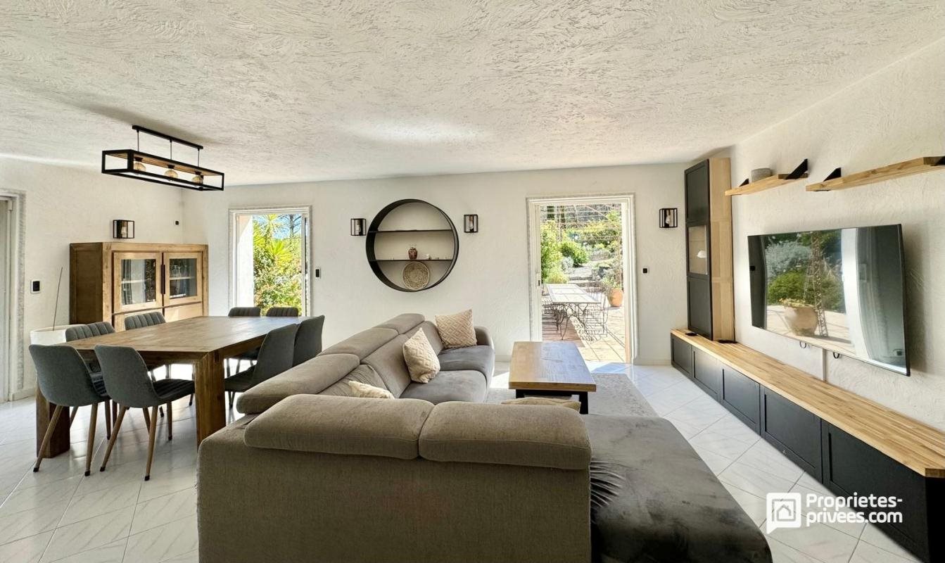 Maison à vendre, 153m², Tourrettes