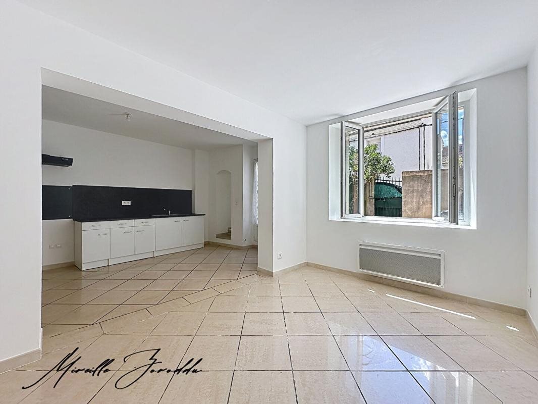 Maison à vendre, 185m², Redessan