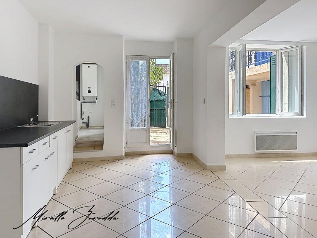 Maison à vendre, 185m², Redessan