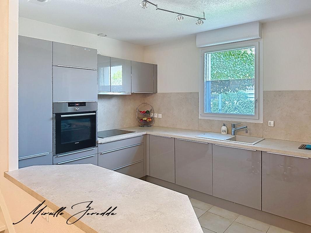 Maison à vendre, 107m², Jonquières-Saint-Vincent