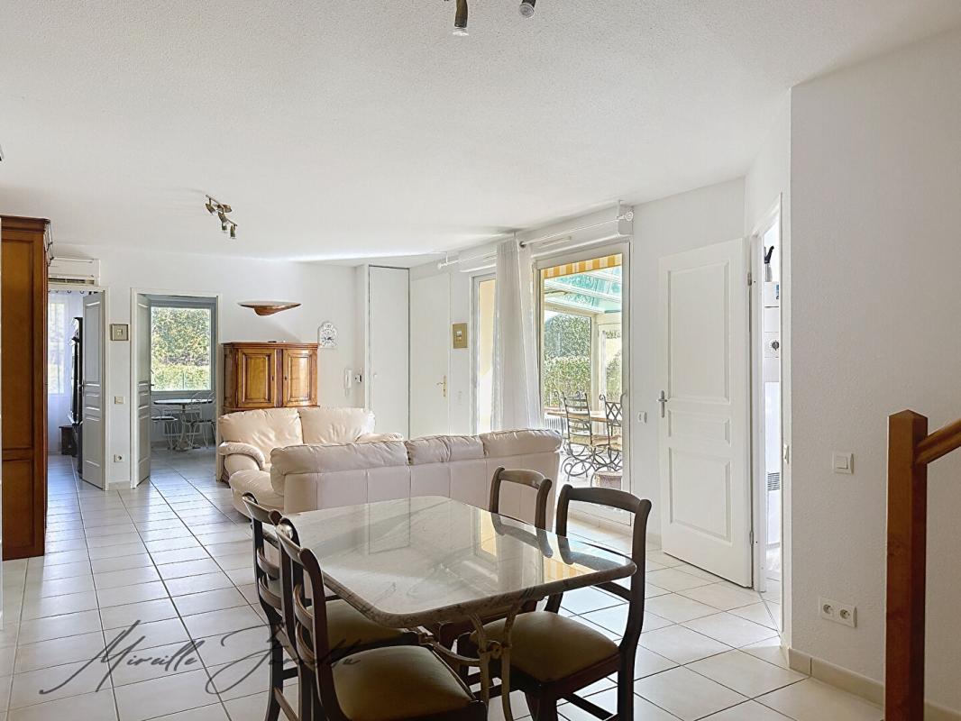 Maison à vendre, 124m², Jonquières-Saint-Vincent