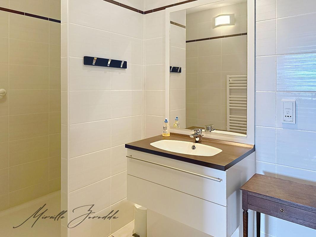Maison à vendre, 124m², Jonquières-Saint-Vincent
