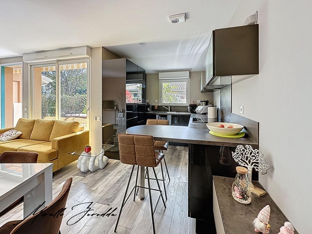 Maison à vendre, 60m², Jonquières-Saint-Vincent