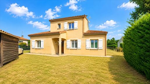 Maison 6 pièces 129 m² · à Saint-Front-de-Pradoux · 129 m² · 219 000 €