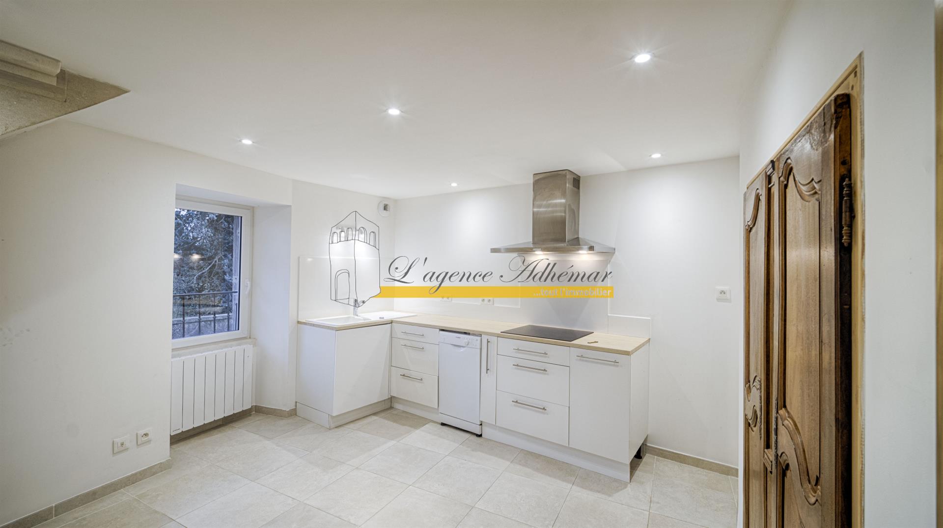 Maison à vendre, 76m², Grignan