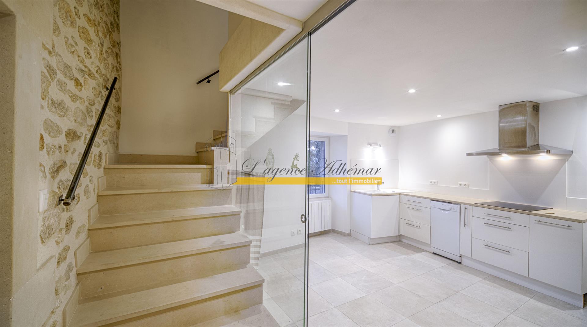 Maison à vendre, 76m², Grignan