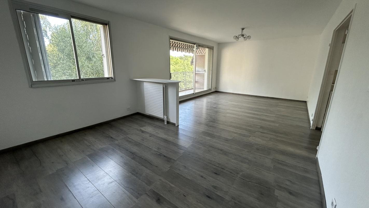 Appartement à louer, 83m², Oullins