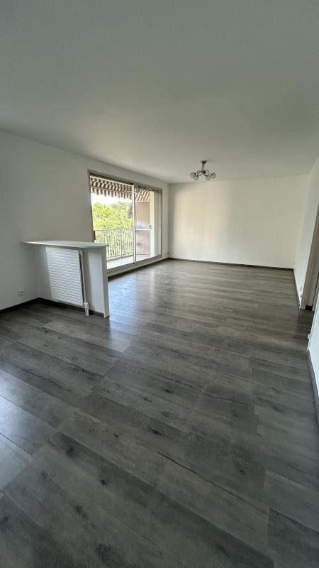 Appartement à louer, 83m², Oullins