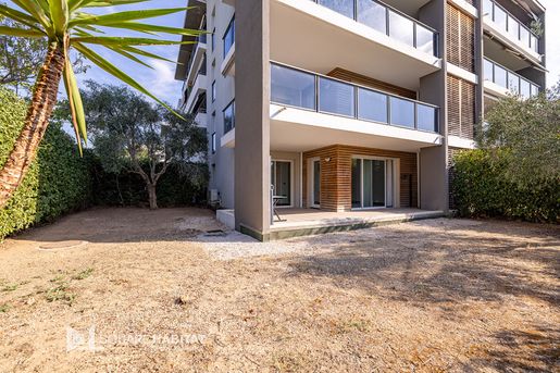 Appartement 2 pièces 49 m² · à Fréjus · 49 m² · 250 000 €