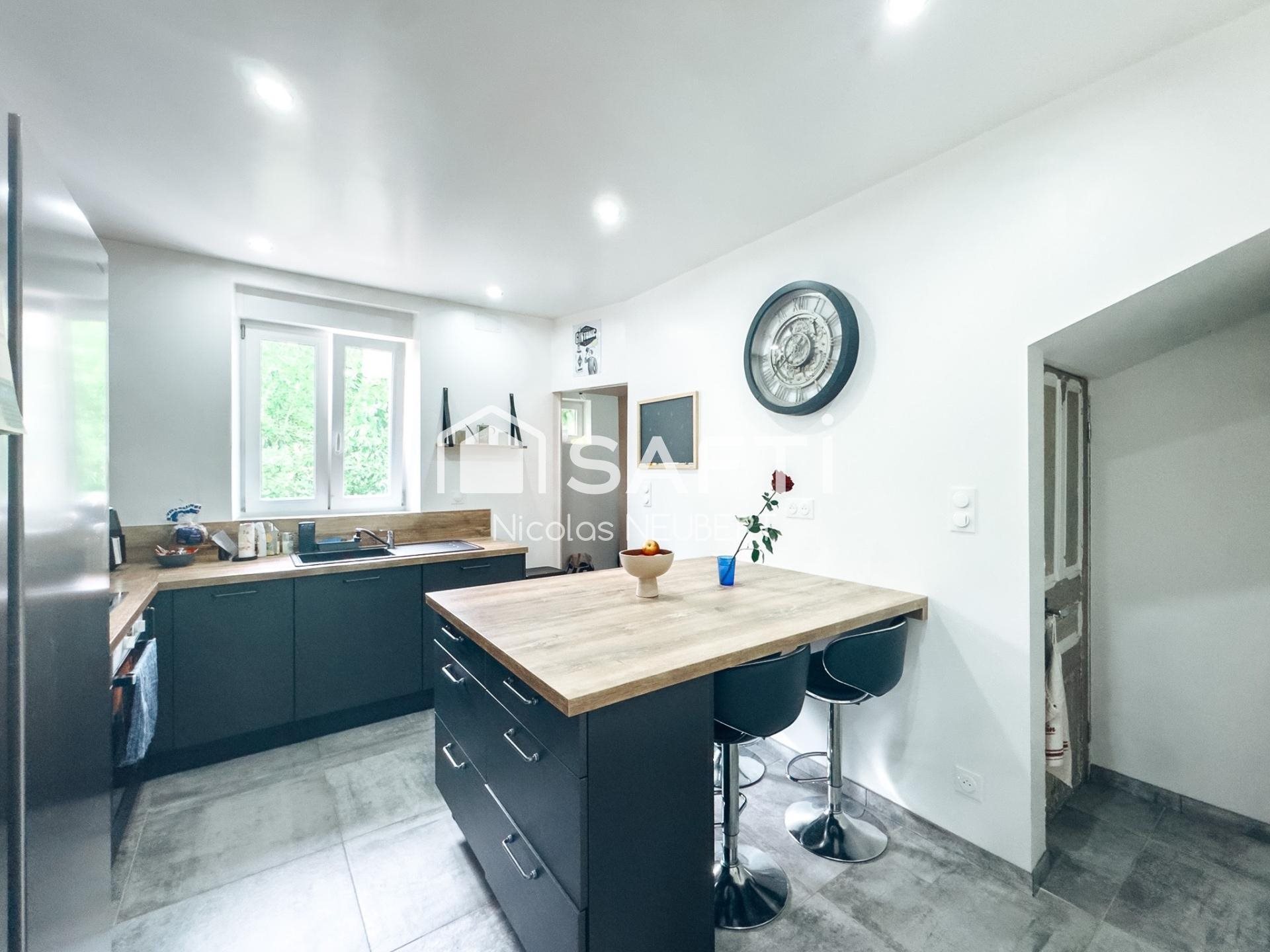 Maison à vendre, 122m², Thil