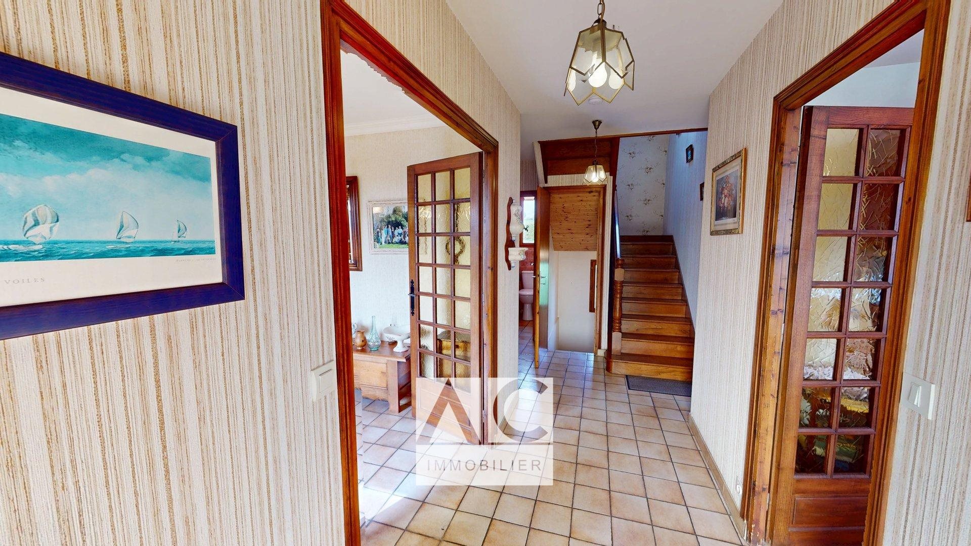Maison à vendre, 122m², Plounévez-Quintin