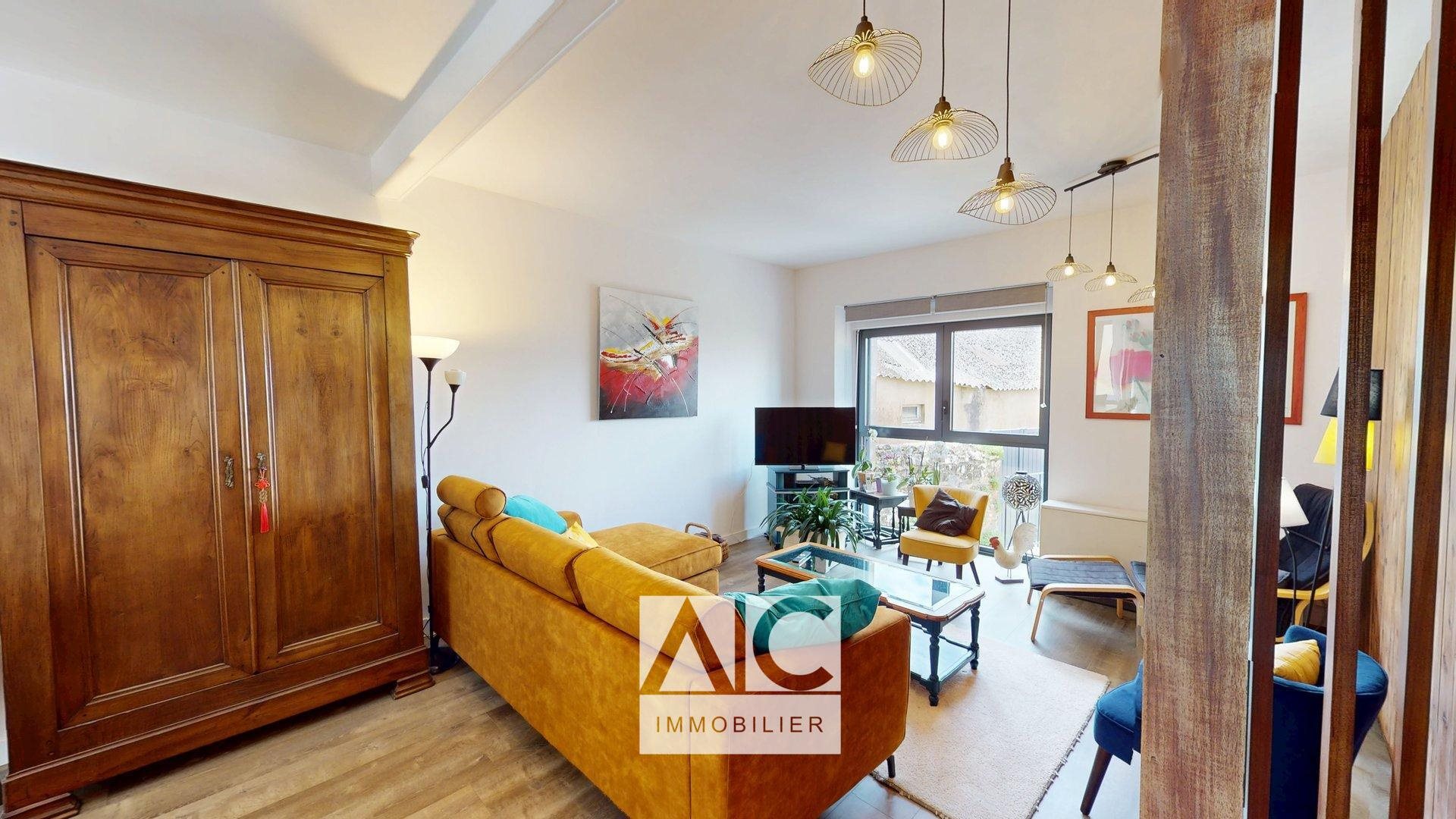 Maison à vendre, 156m², Rostrenen