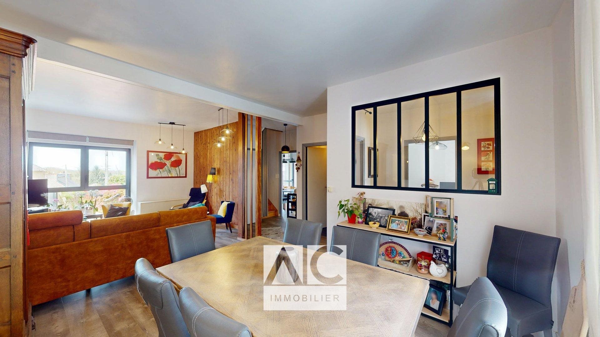 Maison à vendre, 156m², Rostrenen
