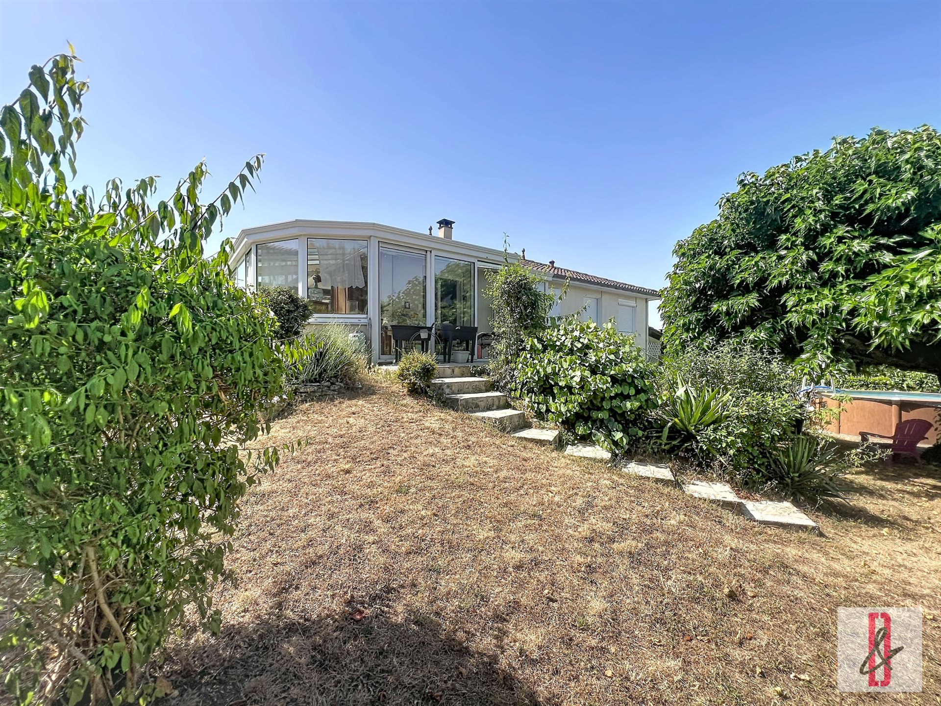 Maison à vendre, 119m², Touvre