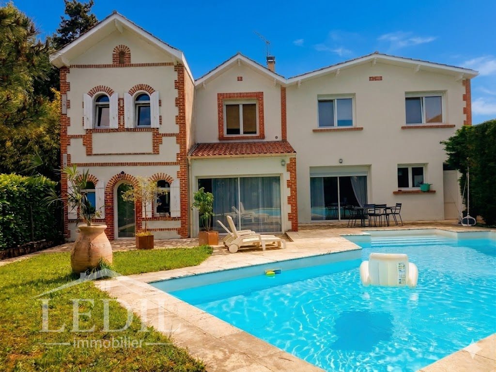 Maison à vendre, 146m², Agen