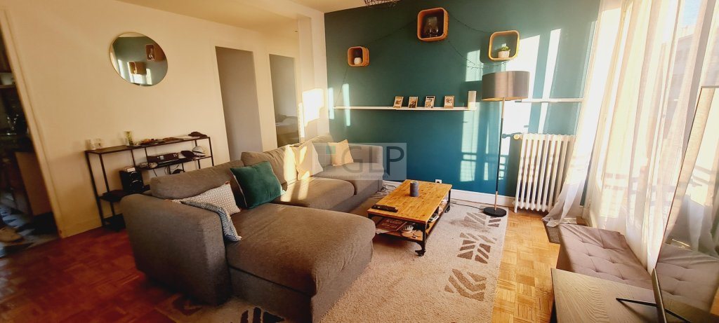 Appartement à louer, 70m², Châtillon