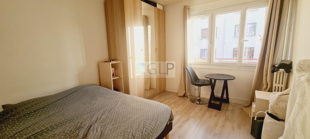 Appartement à louer, 70m², Châtillon