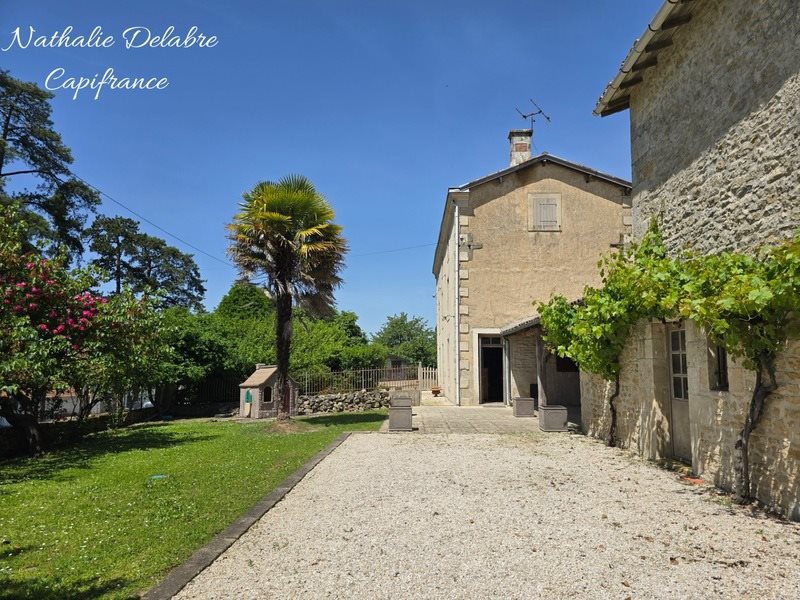 Maison à vendre, 209m², Nanteuil