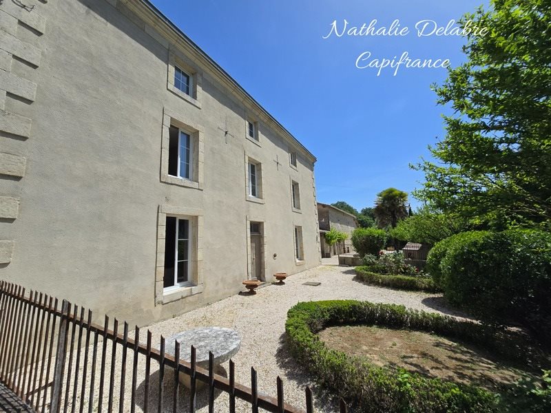 Maison à vendre, 209m², Nanteuil