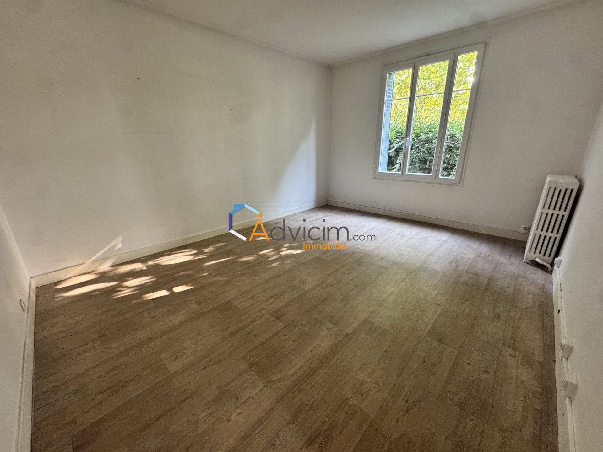 Maison à louer, 104m², Neuville-aux-Bois
