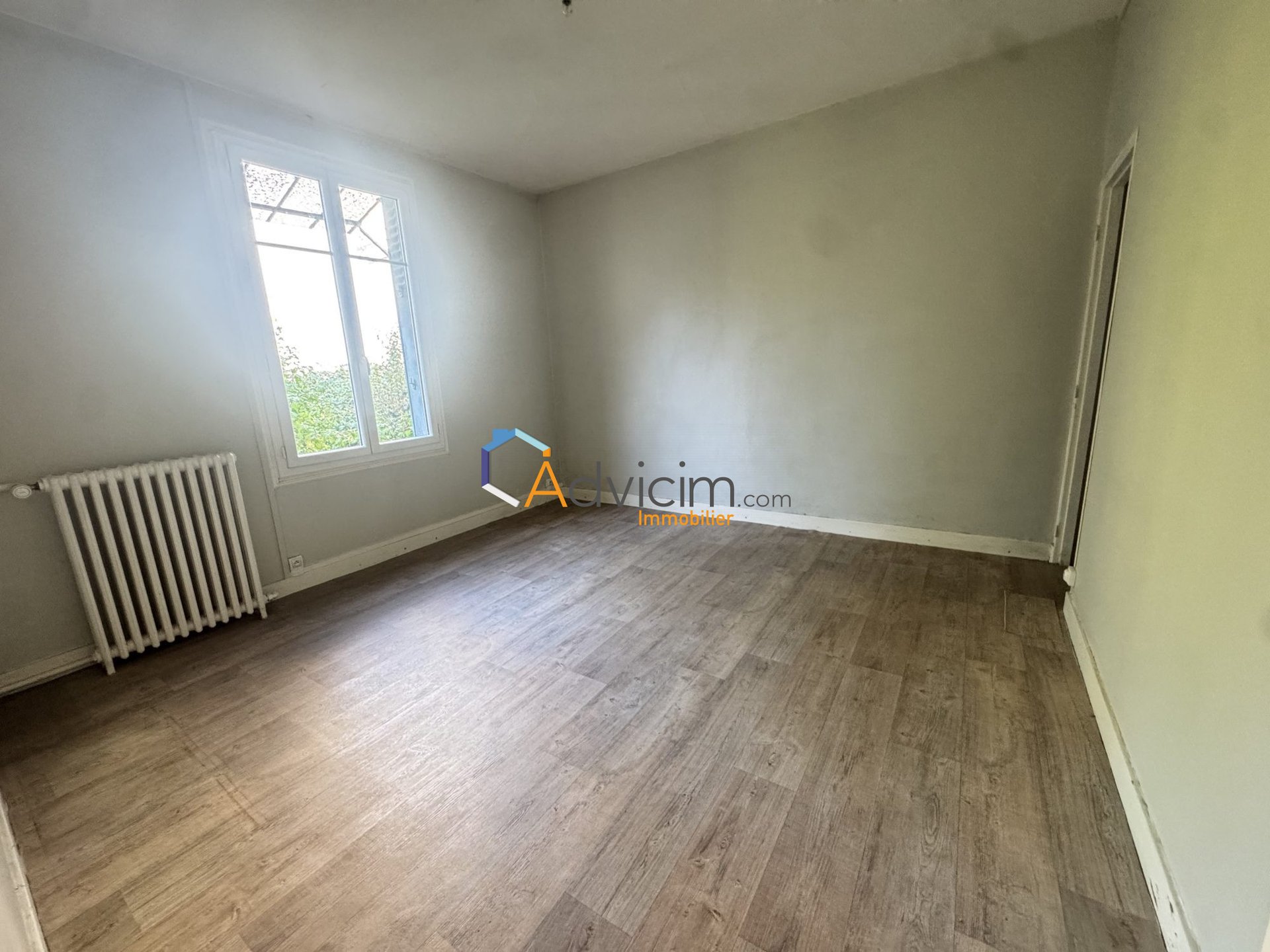 Maison à louer, 104m², Neuville-aux-Bois