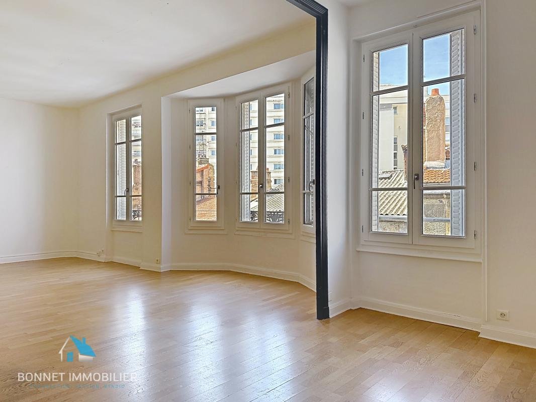 Appartement à louer, 175m², Clermont-Ferrand